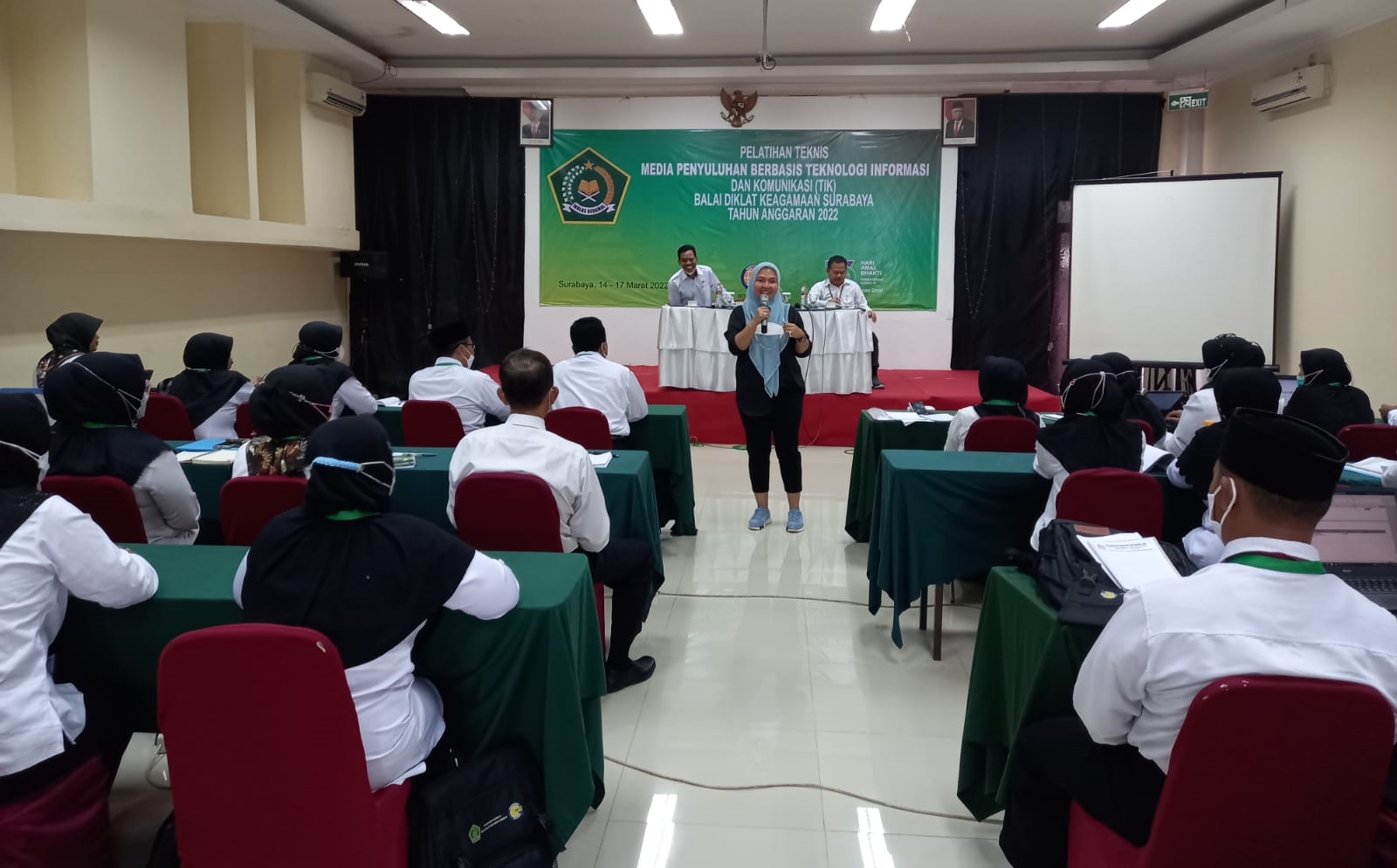 Berikan Materi di Hadapan Peserta Pelatihan Anggota DPR RI, Hj. Sri Wulan Tuai Sambutan Hangat